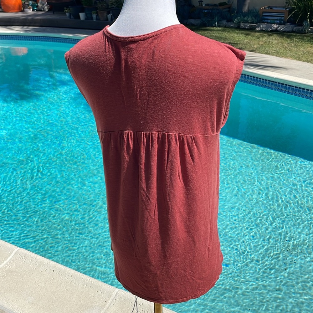 Embroidered Rust Top | Size XS - Picture 5 of 8